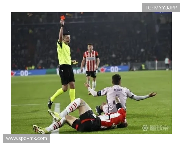 马竞防线场均失1.5球，三中卫体系被边路传中破解